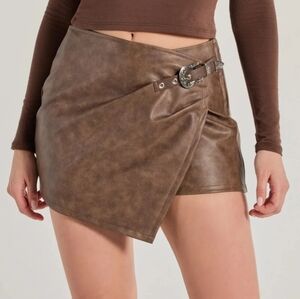 Windsor Brown Faux Leather Mini Skirt/Skort Size M